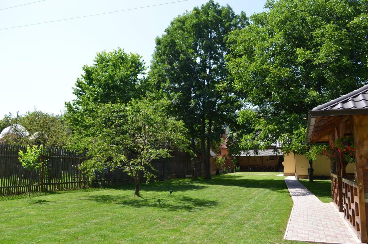 Villa Casa Pricas Moieciu de Jos Exterior foto